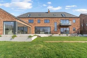 Photo 18- click for photo gallery